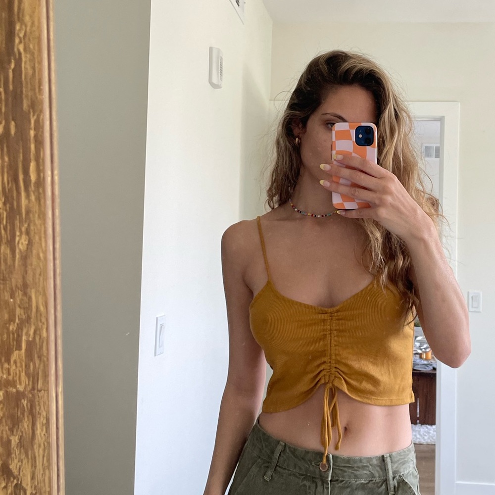 Cute mustard crop top